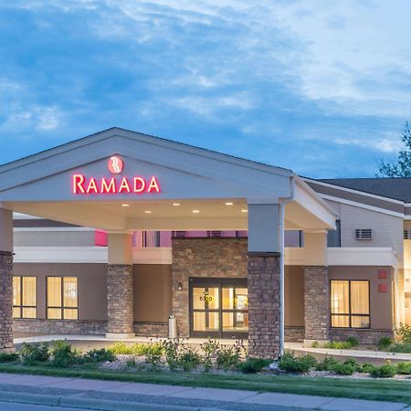 Ramada By Wyndham Minneapolis Golden Valley Екстериор снимка